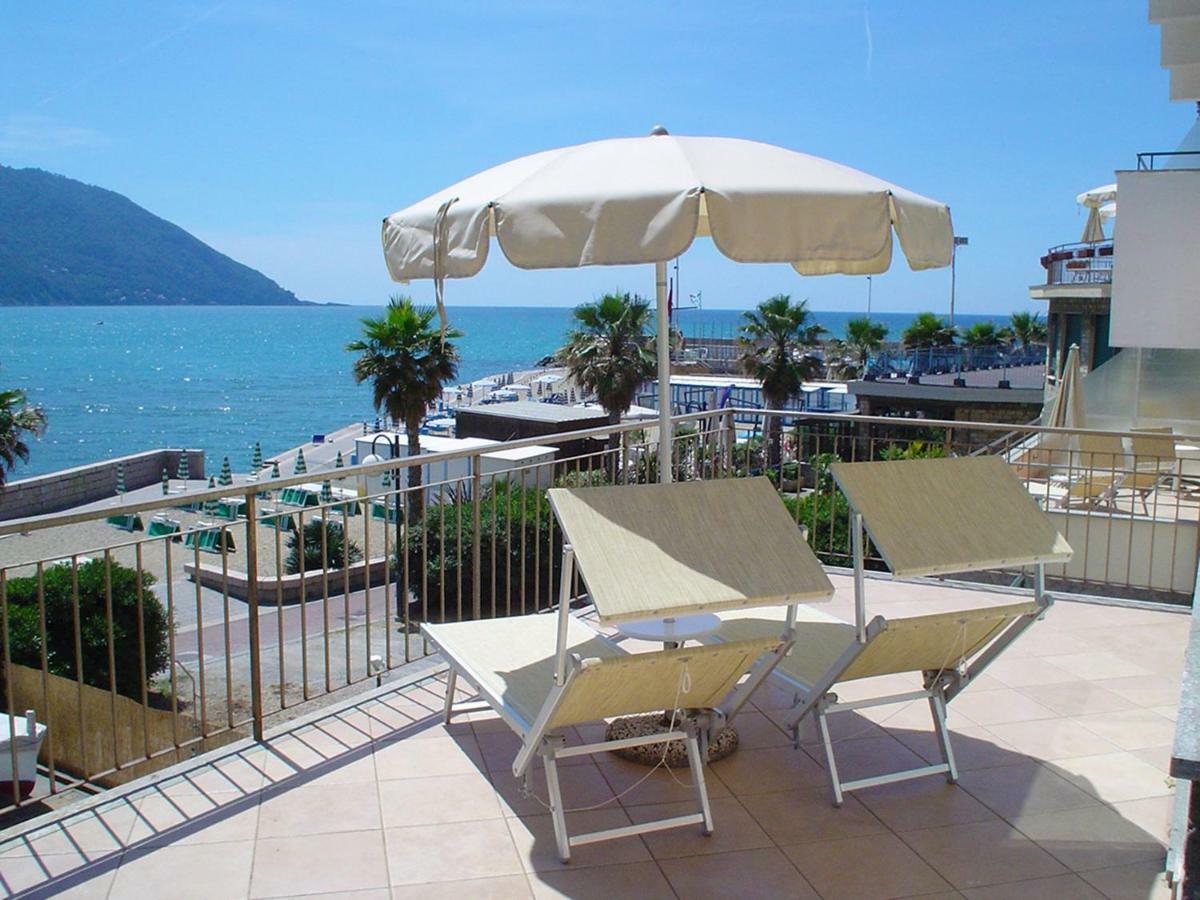 Hotel Elena Recco Exterior foto
